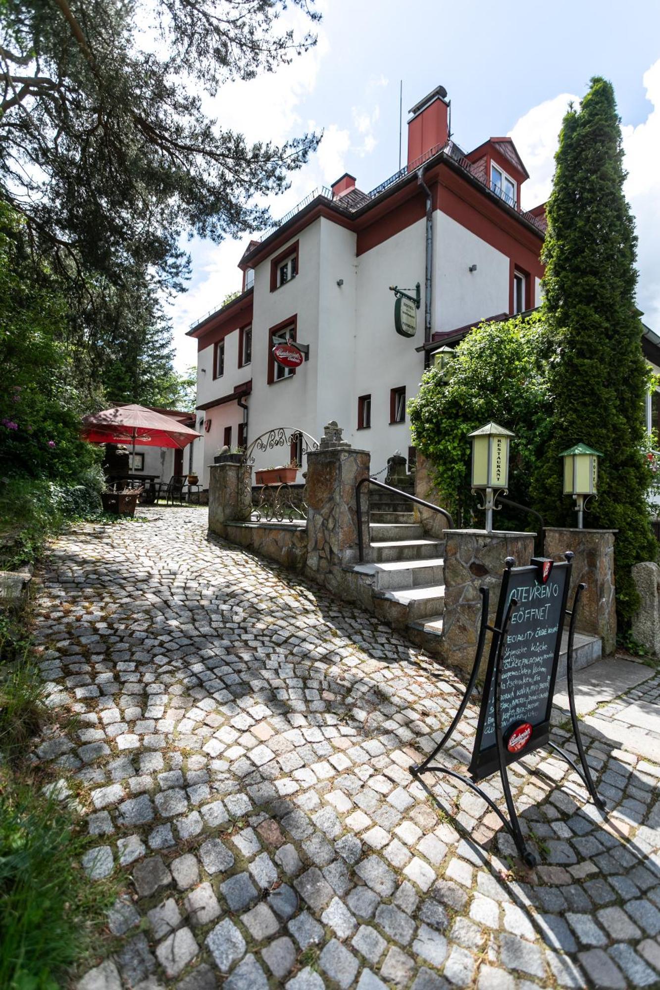 Hotel Panorama Jachymov Ngoại thất bức ảnh